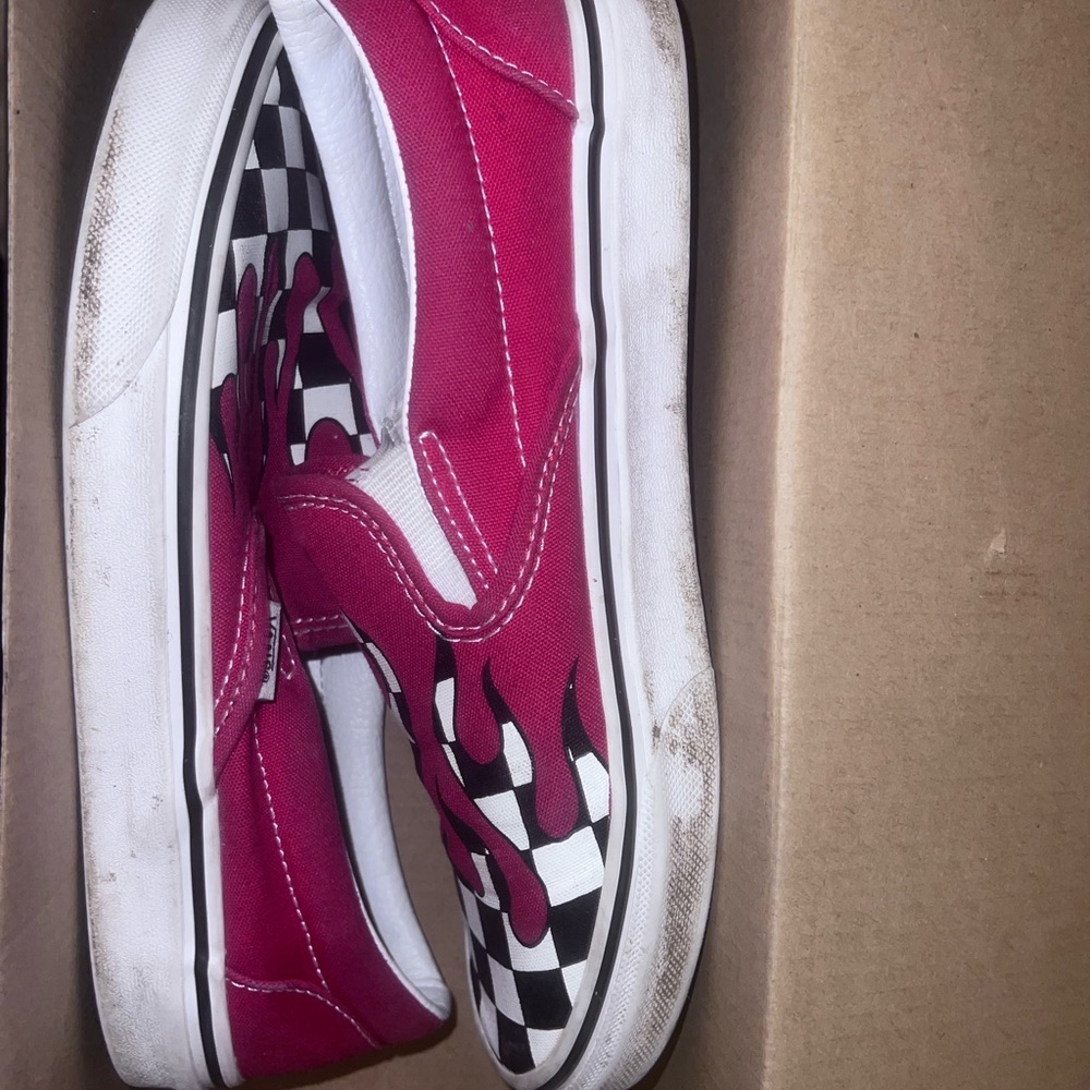 black and red flame vans 7.5